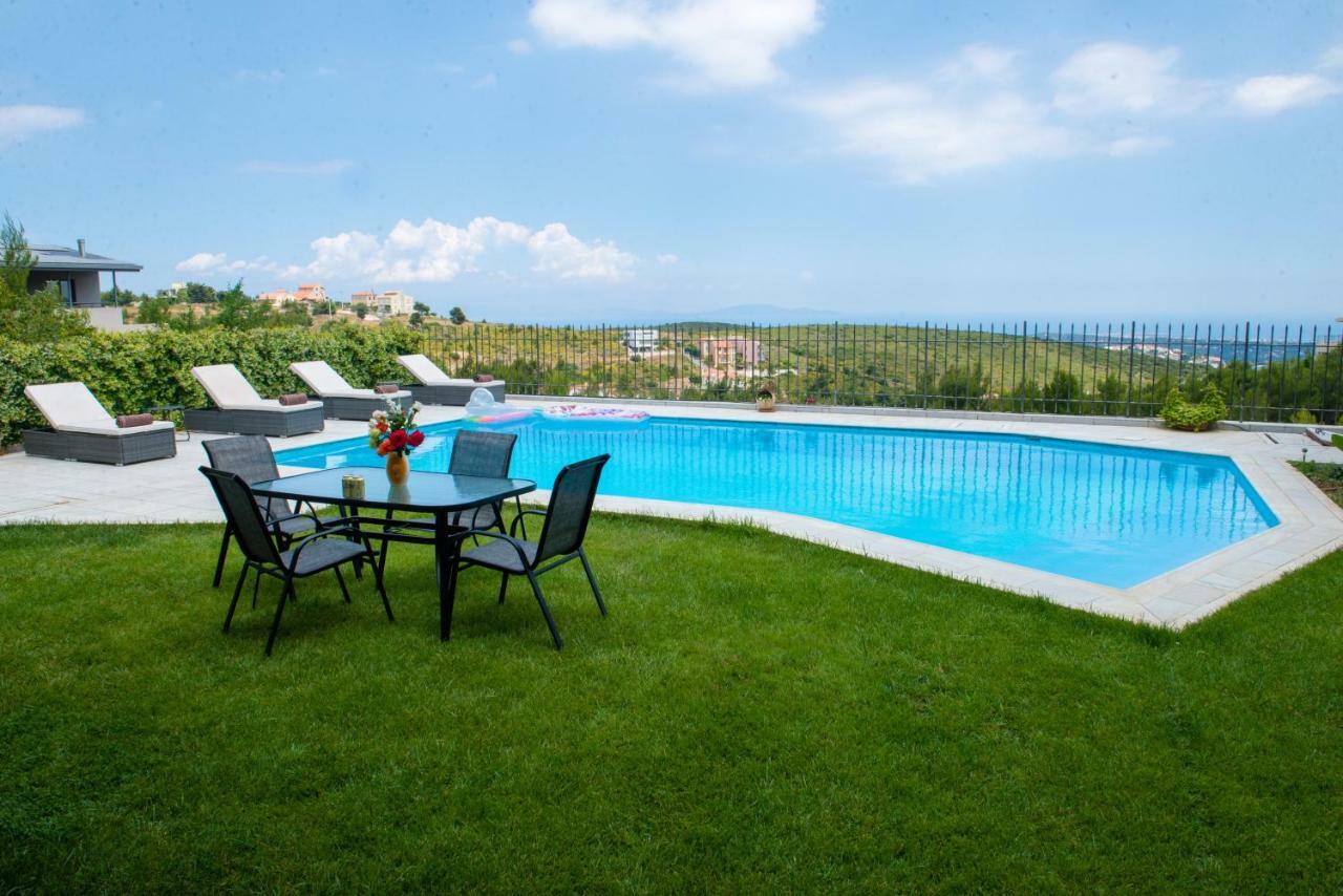 Villa Olympia VIP Dhráfi Esterno foto