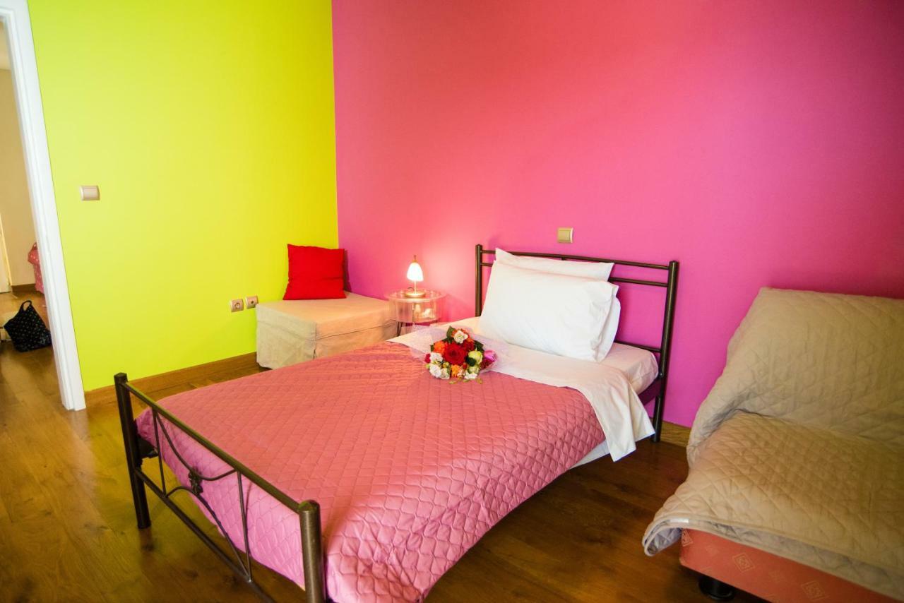 Villa Olympia VIP Dhráfi Esterno foto