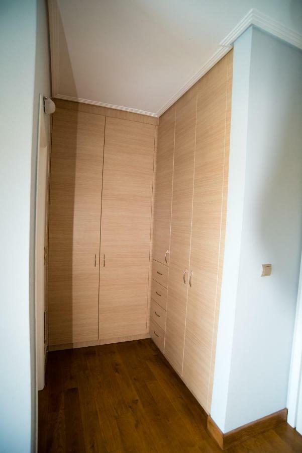 Villa Olympia VIP Dhráfi Esterno foto