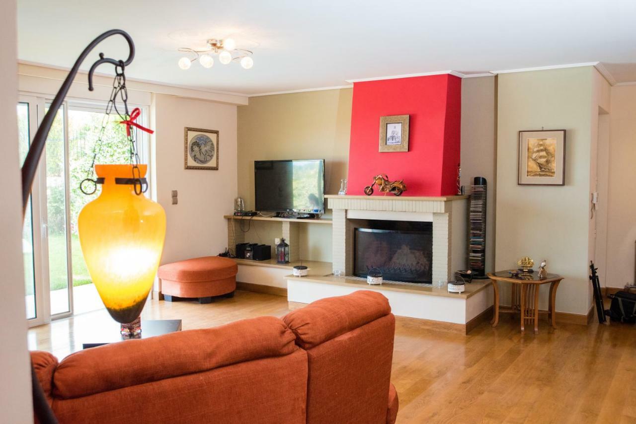 Villa Olympia VIP Dhráfi Esterno foto