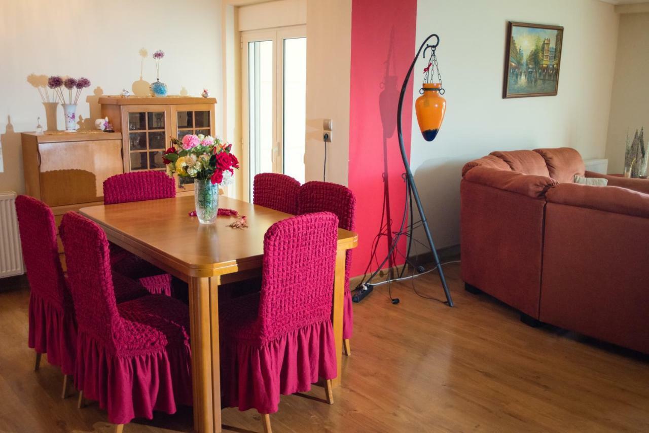 Villa Olympia VIP Dhráfi Esterno foto