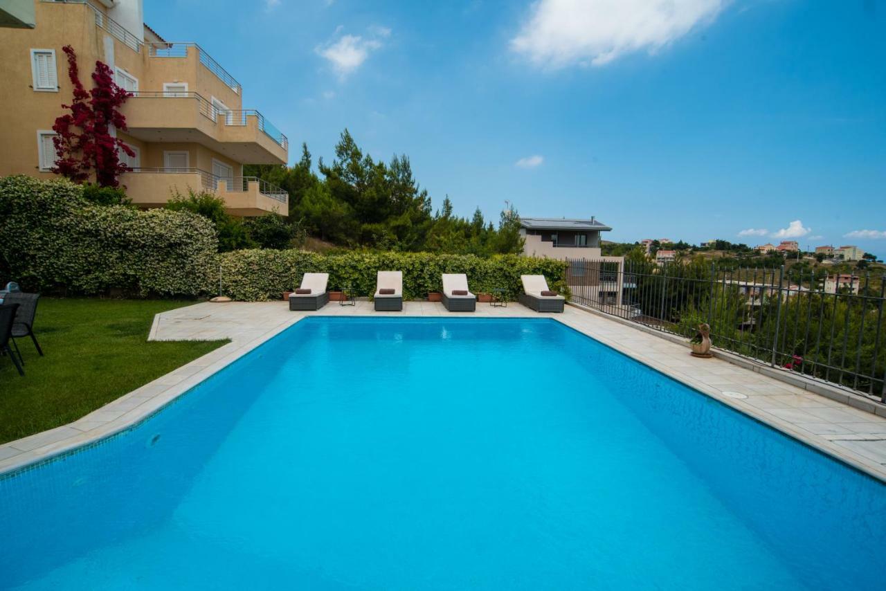 Villa Olympia VIP Dhráfi Esterno foto